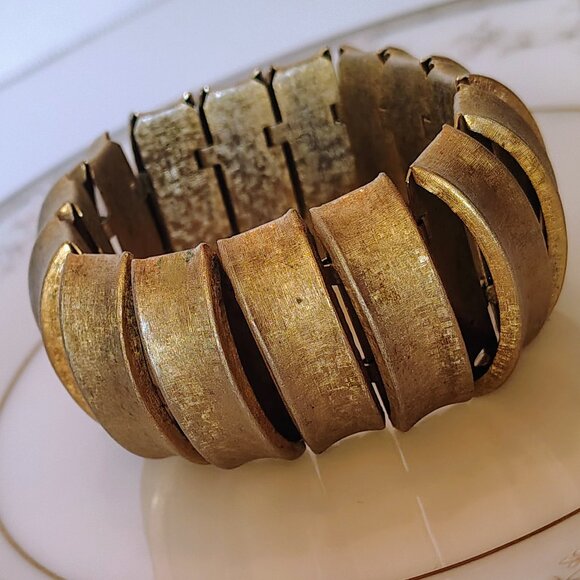 Vintage Rare MCM PAMAR Gold Tone 14 Segments Cuff Bracelet Chunky - Picture 2 of 6